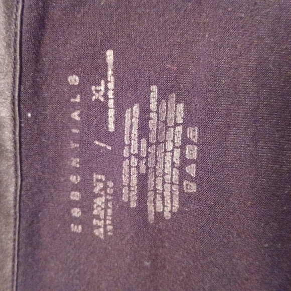 Essentials Basic Black Shell - Picture 6 of 6